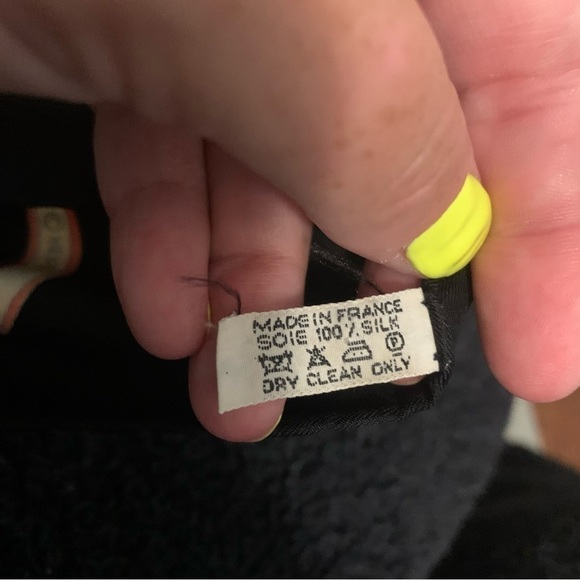 Hermes Silk Qu Importe Le Flacon Scarf - Picture 12 of 14